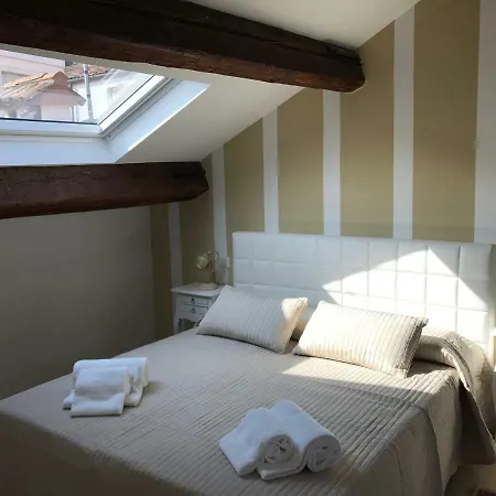 Moonlight Attic Апартаменты *