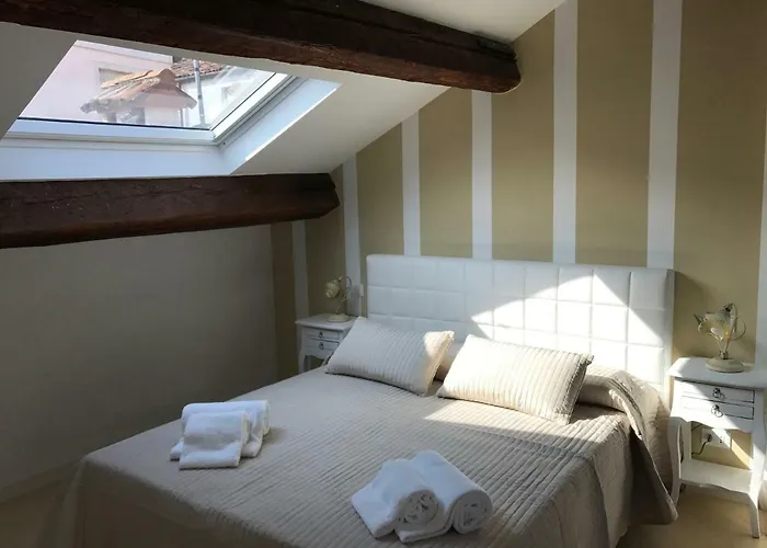 Moonlight Attic Апартаменты *